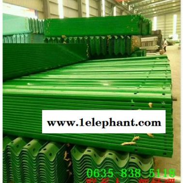 开平区公路喷塑波形防撞护栏板报价报价