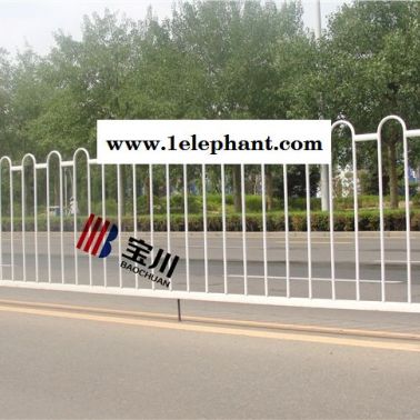 四川宝川市政交通护栏 道路安全防护栏 道路防撞护栏 隔离护栏