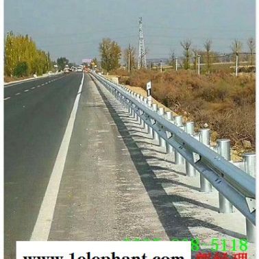 公路镀锌波形防撞护栏板长垣县供应商