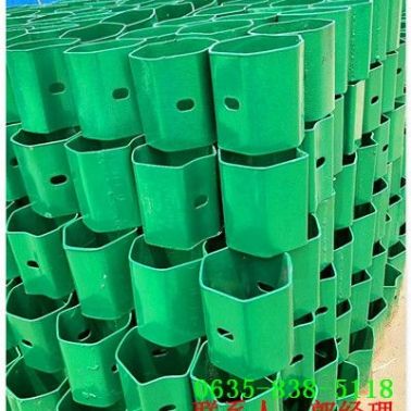 临潼区三波镀锌高速护栏板生产厂家