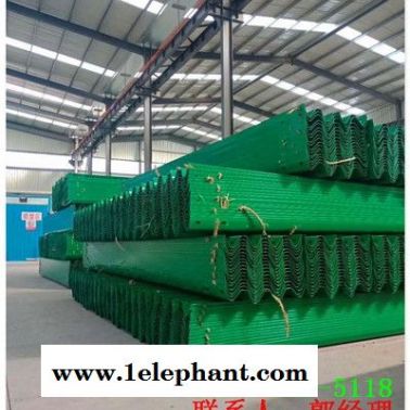 老城区公路喷塑波形防撞护栏板工程安装