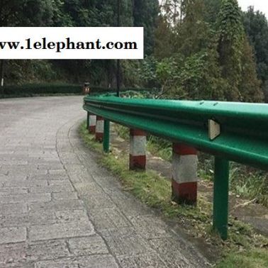 批发波形梁护栏板镀锌 喷塑护栏板厂家生产 四川 贵州施工安装