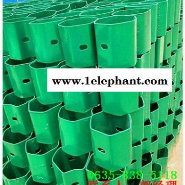 泸西县三波镀锌高速护栏板生产厂家