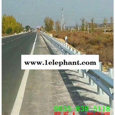 三波喷塑高速护栏板天台县厂家