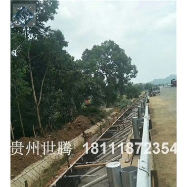 黔东南镀锌防撞村镇道路波形高速公路护栏现货批发