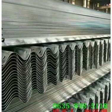 三波镀锌高速护栏板华池县工程安装