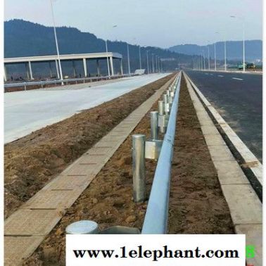 朝阳县二波喷塑防撞高速护栏板施工队伍