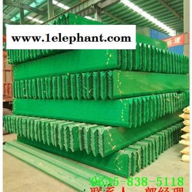 三波喷塑高速护栏板和县供应商