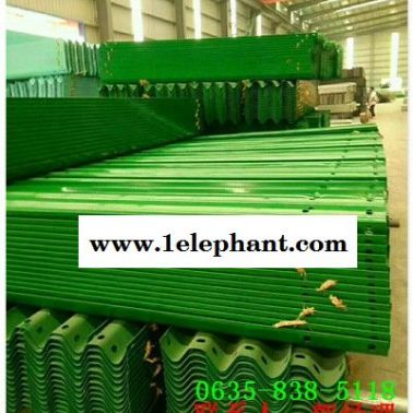 柳河县公路镀锌波形防撞护栏板生产厂家