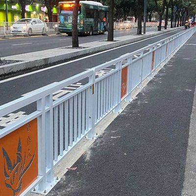 佛山市政护栏厂家 顺德道路中间栏杆更换 人行道护栏图片