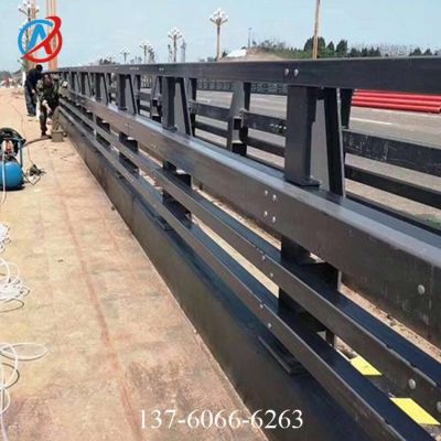 东莞桥梁防撞护栏安装方法 河道栏杆价格 钢立柱连接