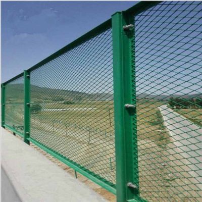 市政护栏网片高度规格 绿化带隔离栅 广州菱形铁丝网制作