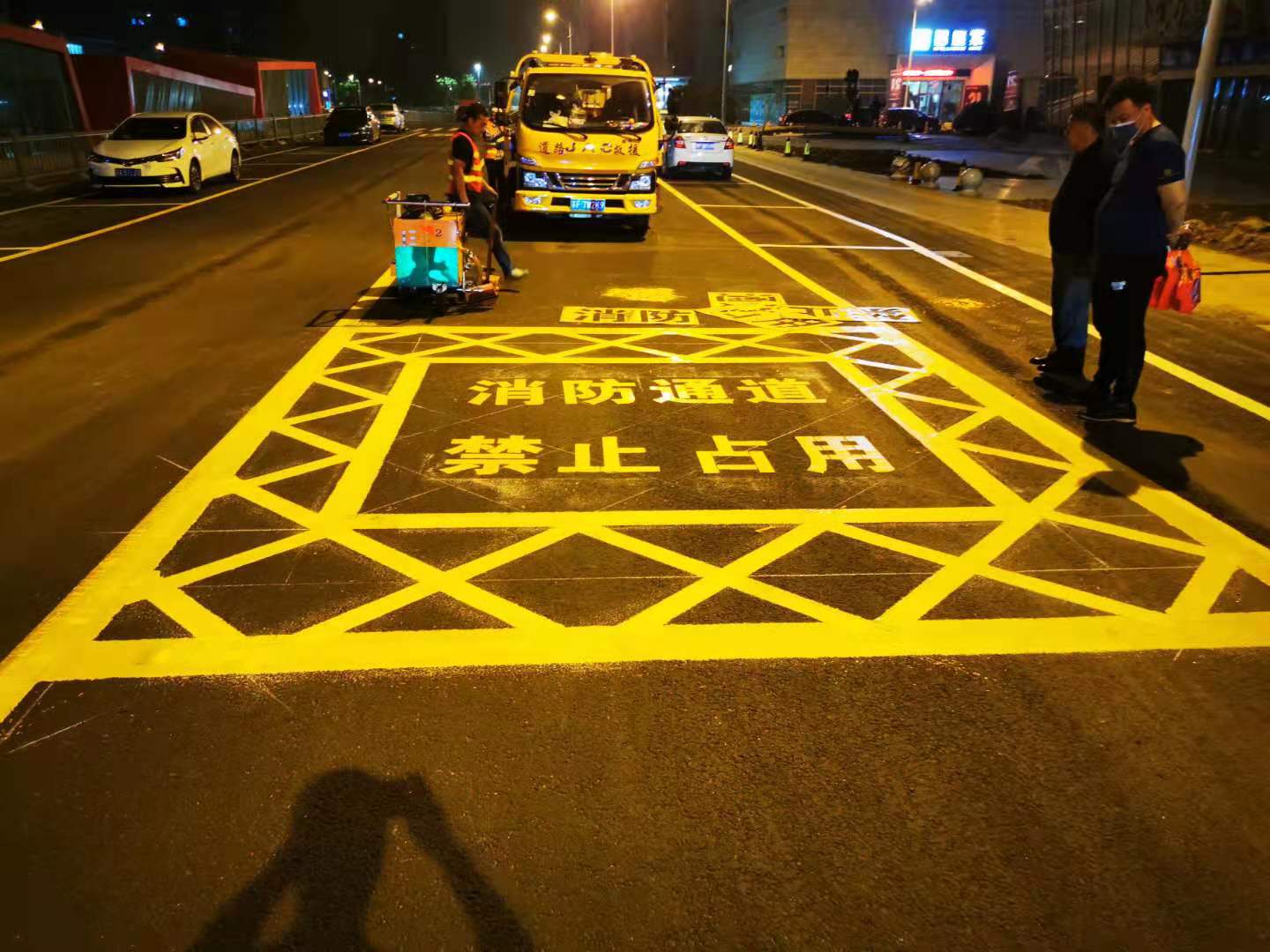 苏州吴江车位划线  厂区道路划线  消防通道划线  沥青改色图3