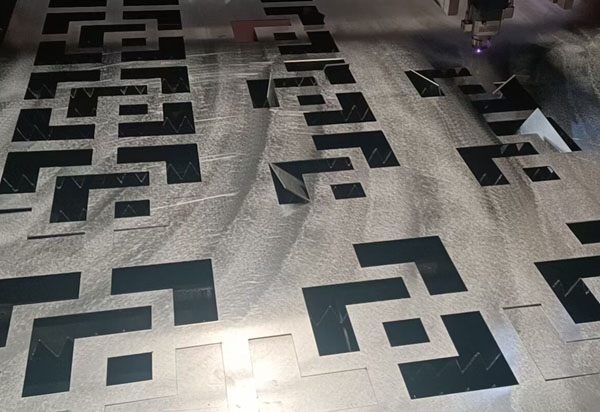 锌钢空调外机保护罩