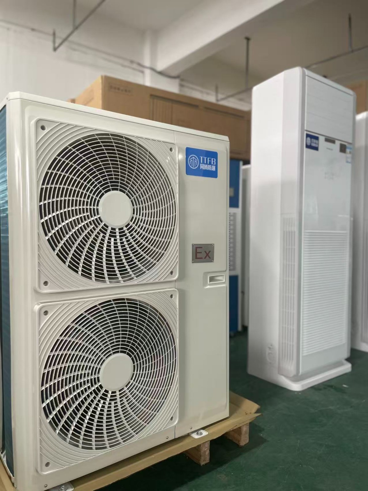 重庆化工火工品生产车间用立柜式防爆空调3匹5匹10匹图7